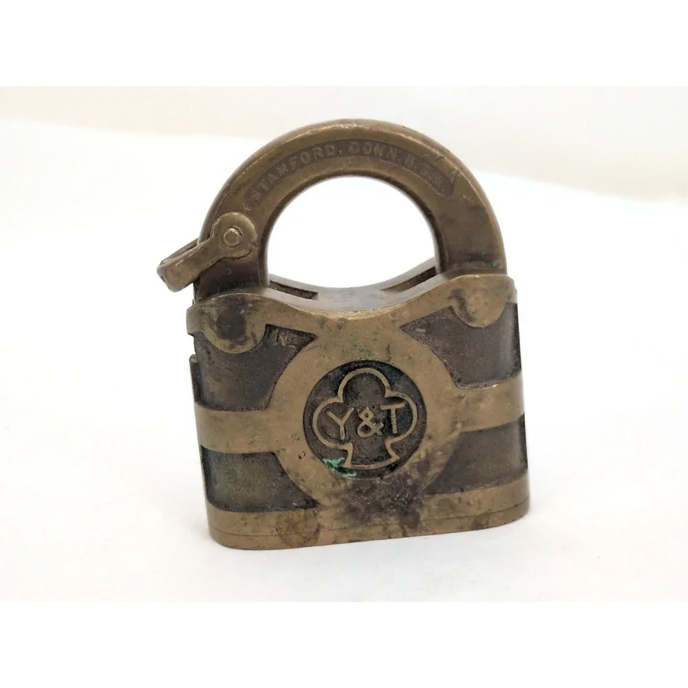 Antique Brass Padlock with Chain Hoop YALE & TOWNE Mfg. Co. NO KEY c.1900